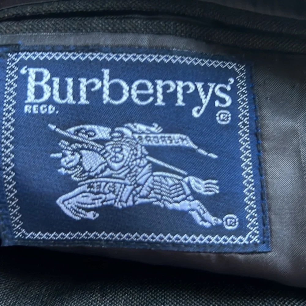 Burberry 100% Pure Wool Men’s Suit Blazer